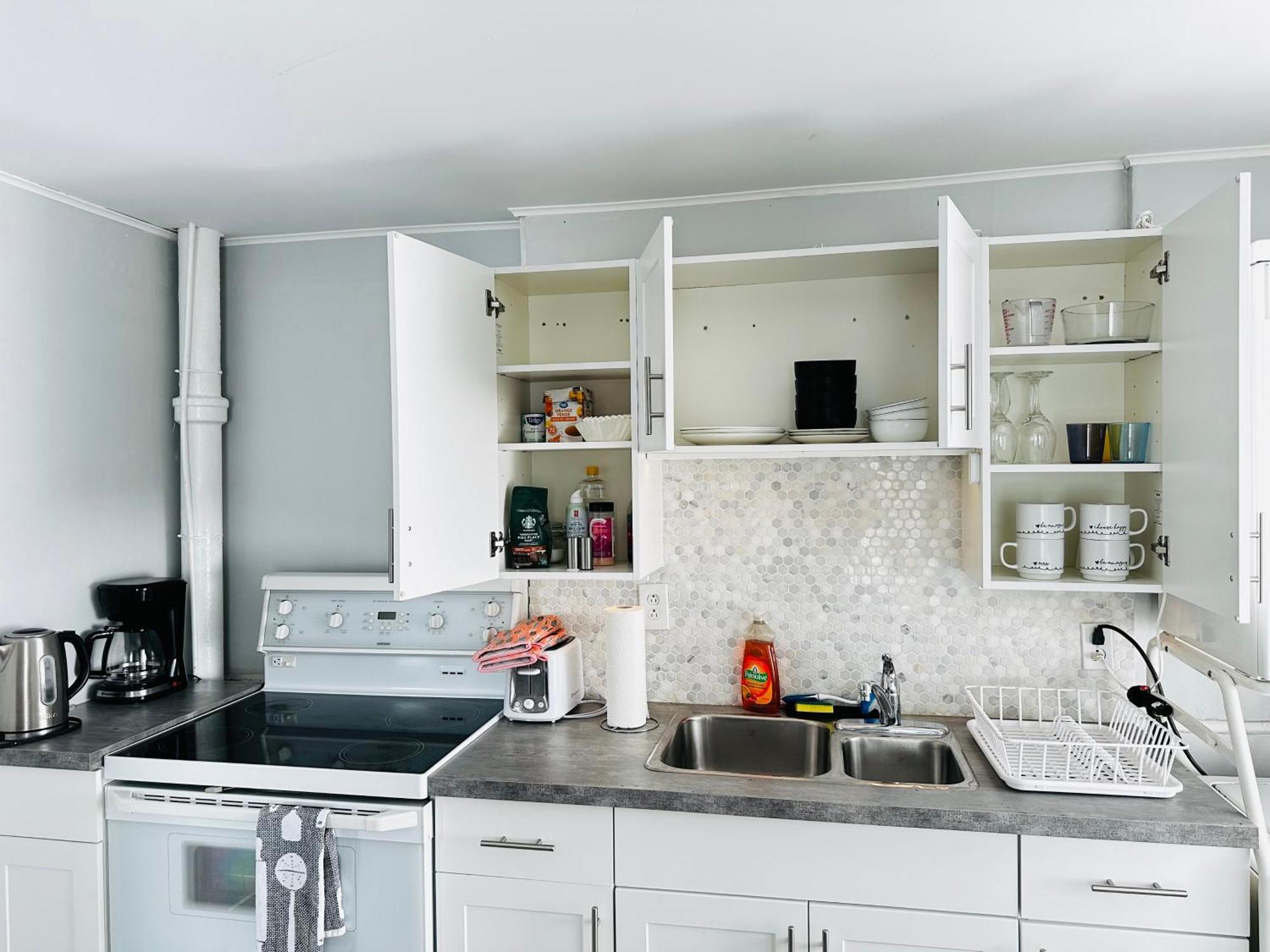 Апартаменты Cozy 2Br House Near Centre With Patio, Bbq, Backyard, And Netflix Питерборо Экстерьер фото